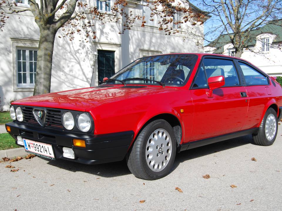 Afbeelding 3/23 van Alfa Romeo Sprint 1.7 QV ie (1988)