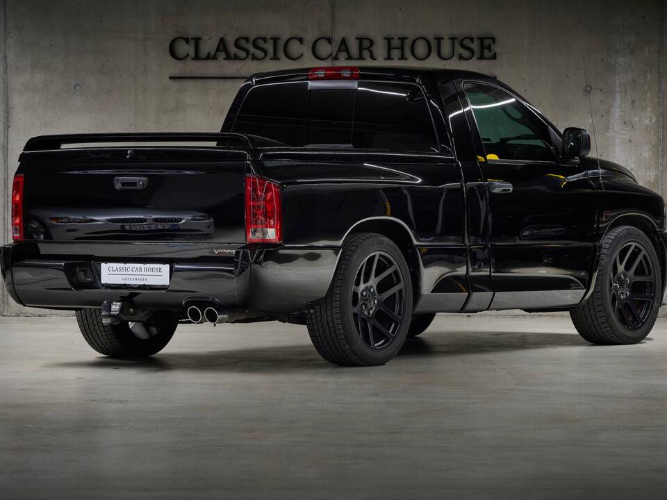 Immagine 9/100 di Dodge Ram SRT 10 (2006)
