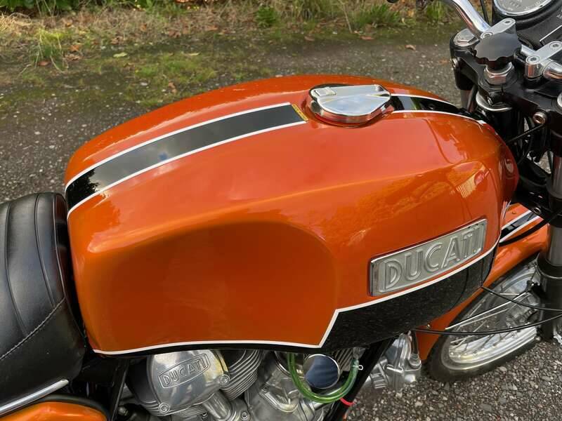 Immagine 26/49 di Ducati DUMMY (1974)