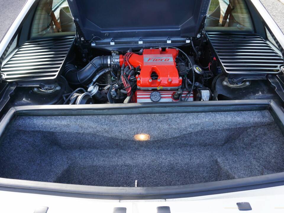 Afbeelding 48/70 van Pontiac Fiero GT (1988)
