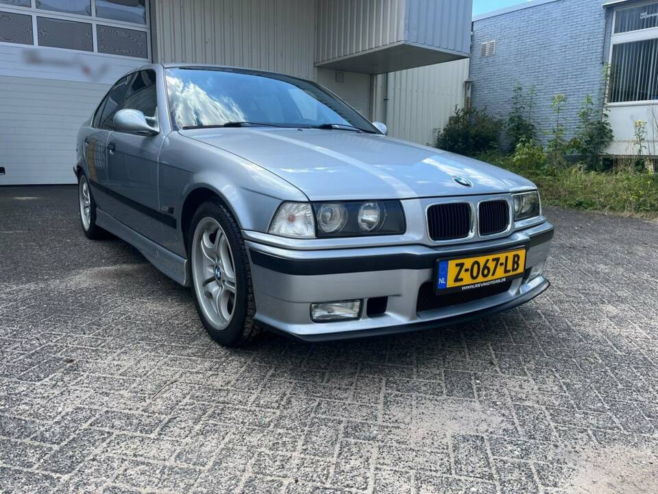 Afbeelding 3/8 van BMW M3 (1996)