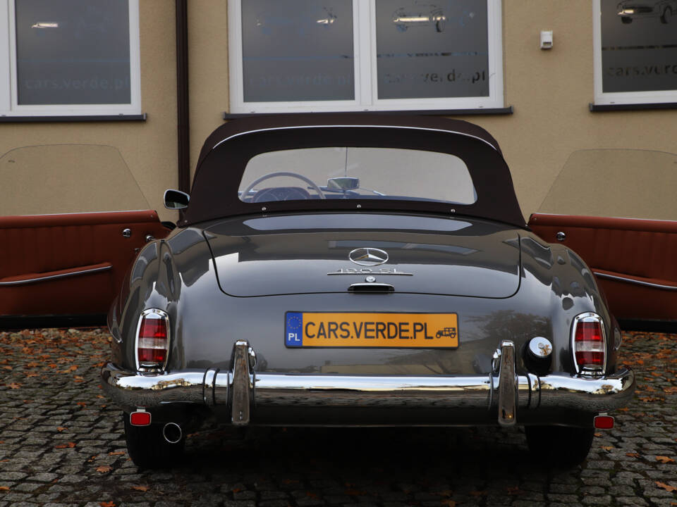 Image 5/34 de Mercedes-Benz 190 SL (1961)