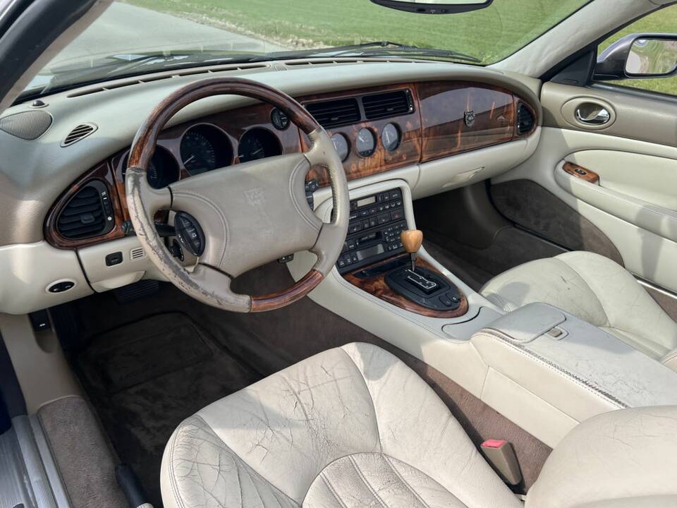 Bild 2/8 von Jaguar XK8 4.0 (1998)