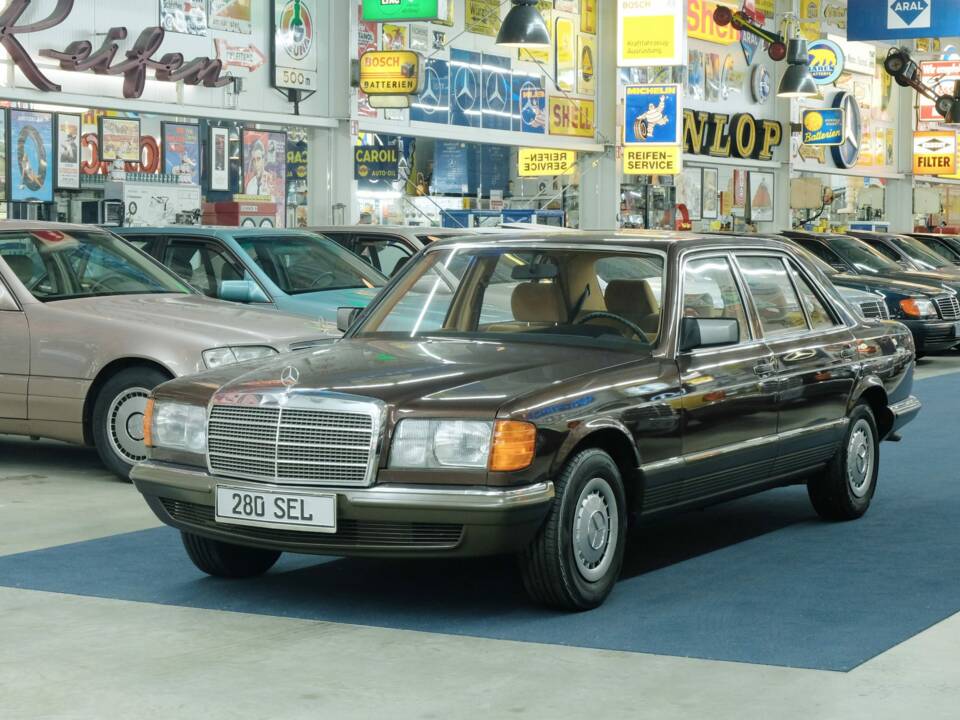 Bild 8/50 von Mercedes-Benz 280 SEL (1983)
