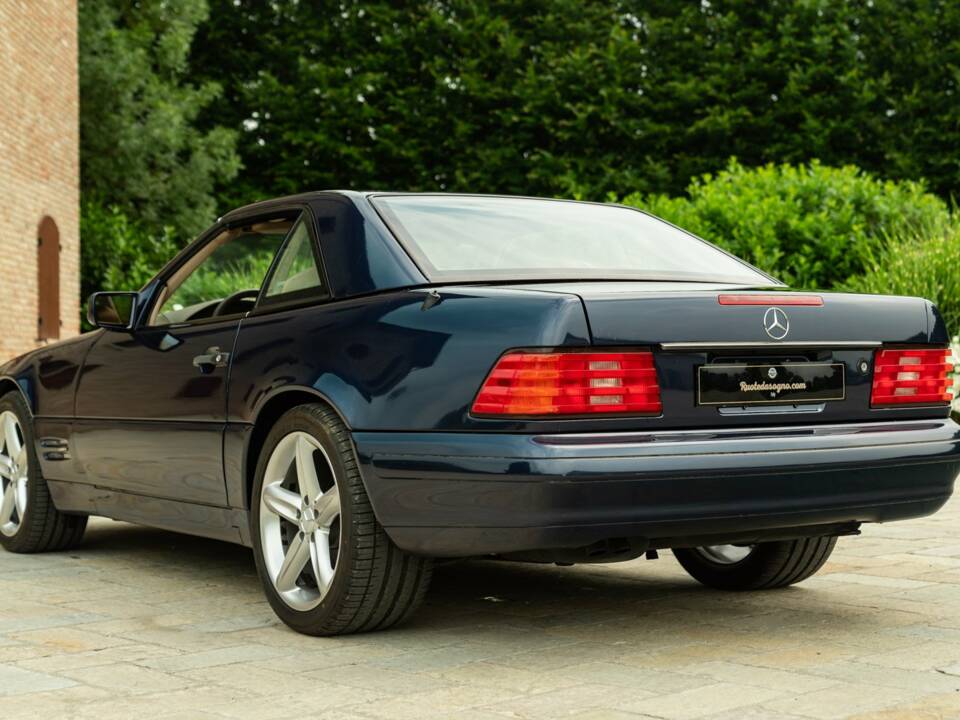 Immagine 9/50 di Mercedes-Benz SL 500 (1998)