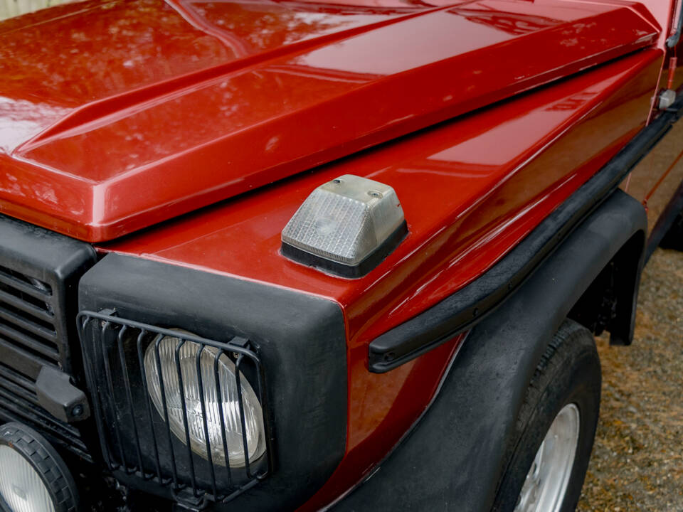 Immagine 13/29 di Mercedes-Benz 280 GE (SWB) (1990)