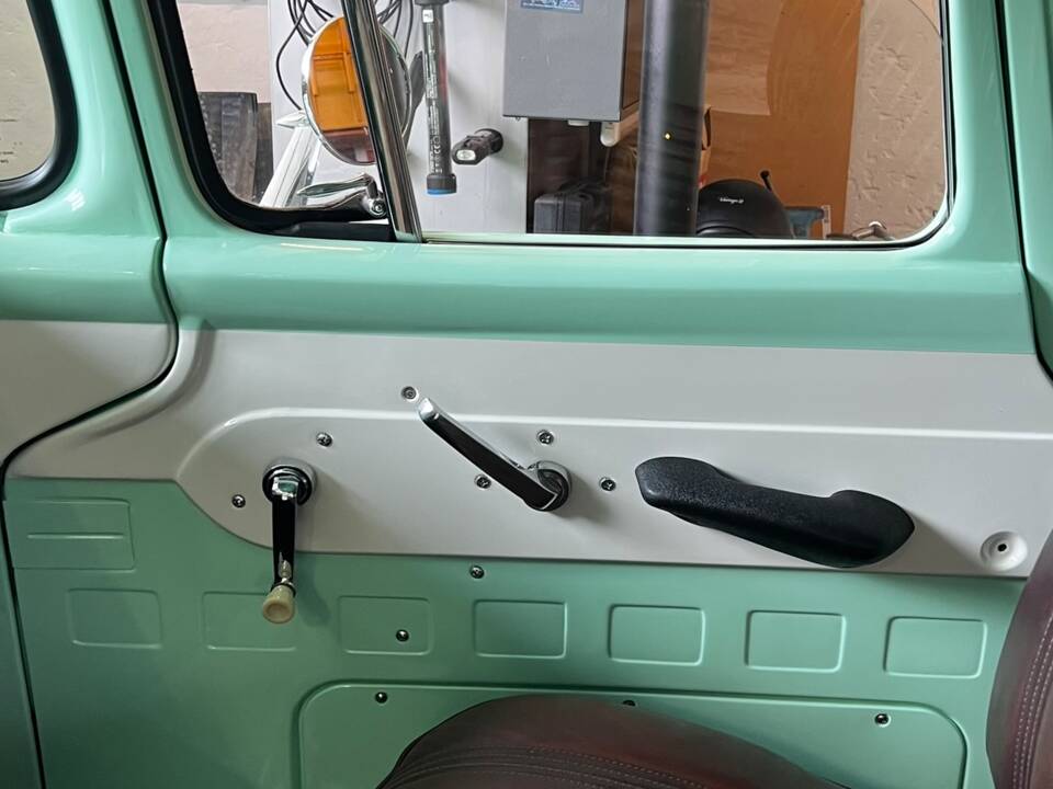 Bild 25/29 von Ford F-100 Panel Van (1959)