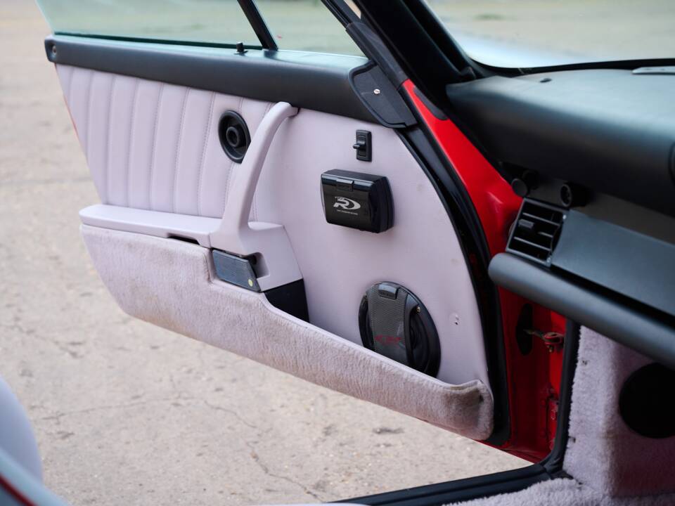 Afbeelding 15/50 van Porsche 911 Carrera 4 (1992)