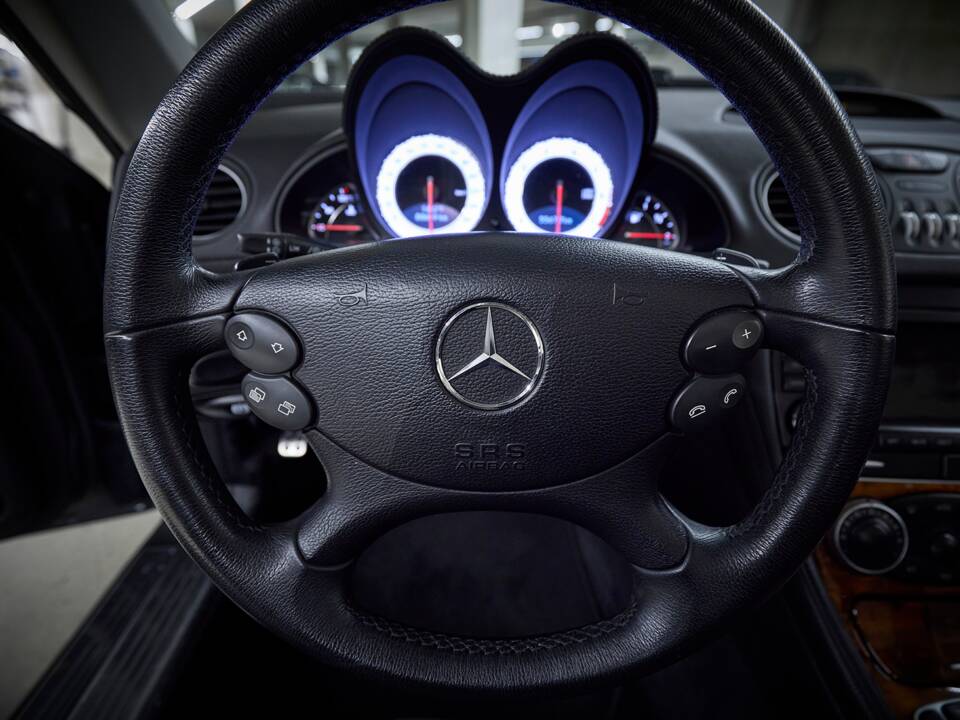 Image 61/99 de Mercedes-Benz SL 550 (2007)