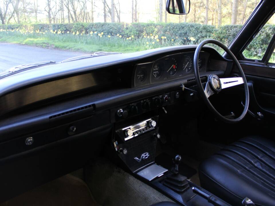 Image 11/19 de Rover 3500 S (1973)