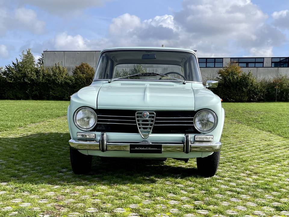 Image 4/26 de Alfa Romeo Giulia 1300 TI (1966)