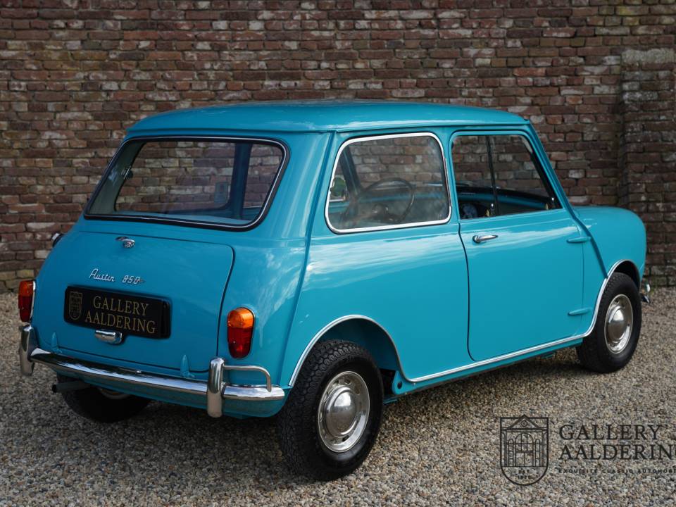 Image 13/50 of Austin Mini 850 (1964)