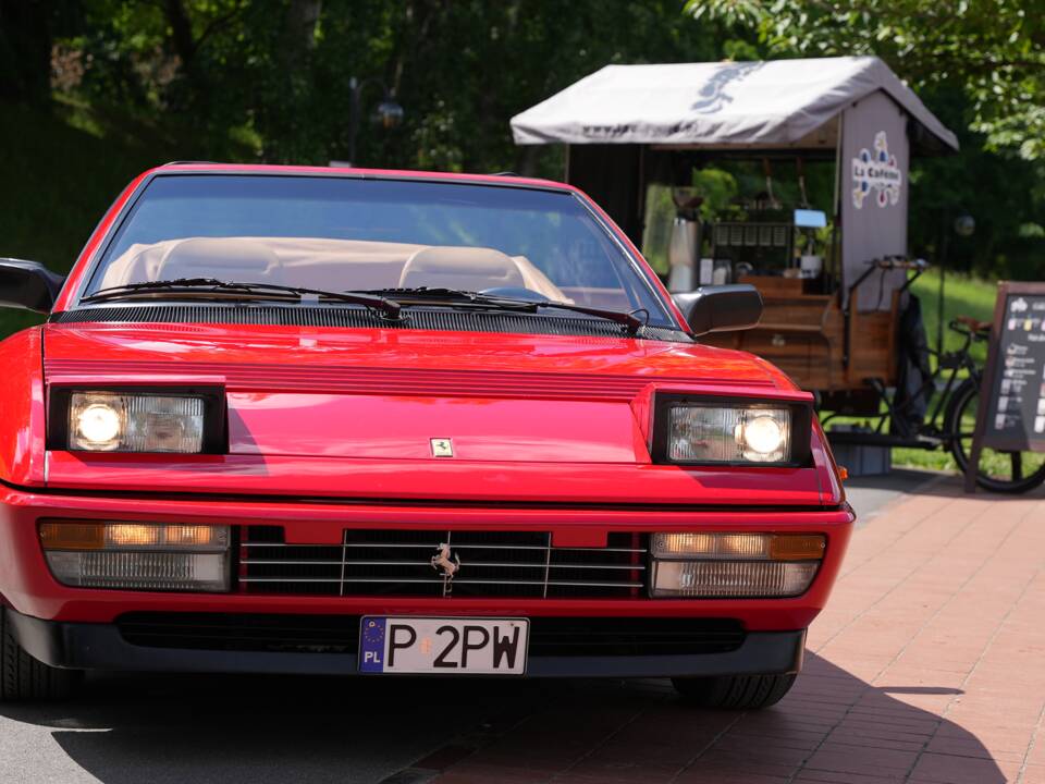 Afbeelding 8/22 van Ferrari Mondial T (1991)
