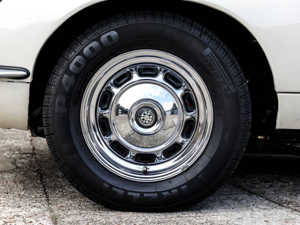 Bild 21/41 von Jaguar E-Type V12 (1972)