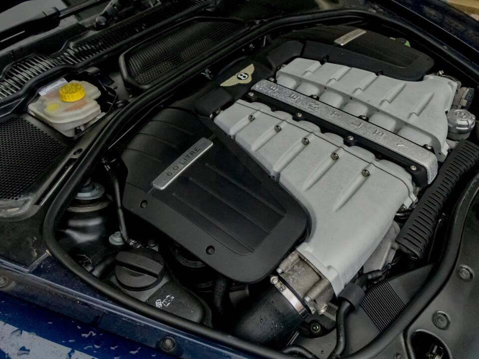 Imagen 32/33 de Bentley Continental GTC (2007)