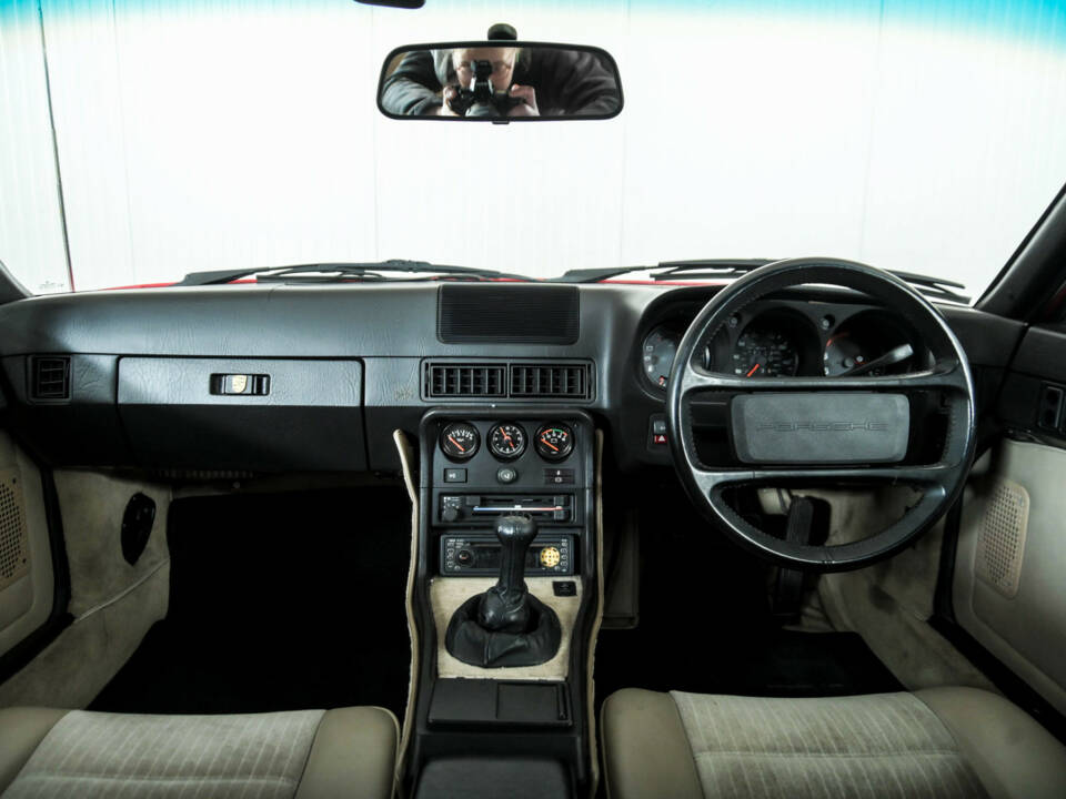 Immagine 7/50 di Porsche 924 S (1987)
