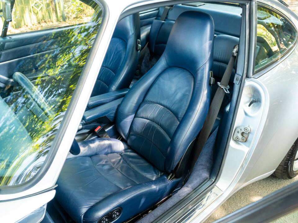 Afbeelding 26/32 van Porsche 911 Carrera (1996)