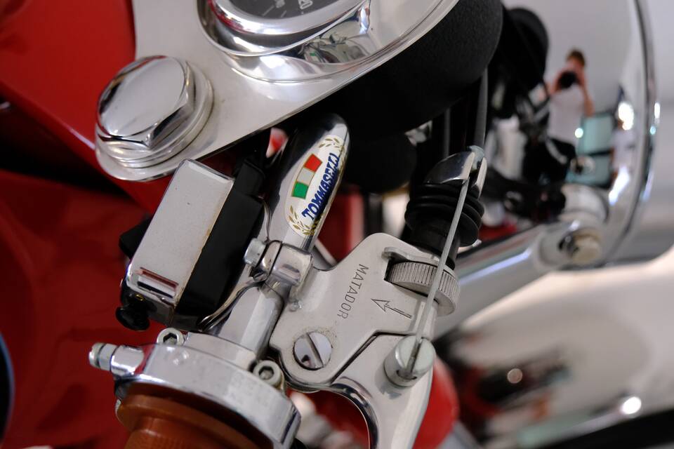Image 90/99 of MV Agusta 750 Sport (1971)