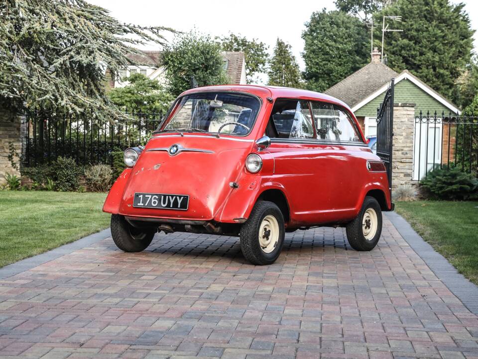 Immagine 22/30 di BMW 600 (1958)
