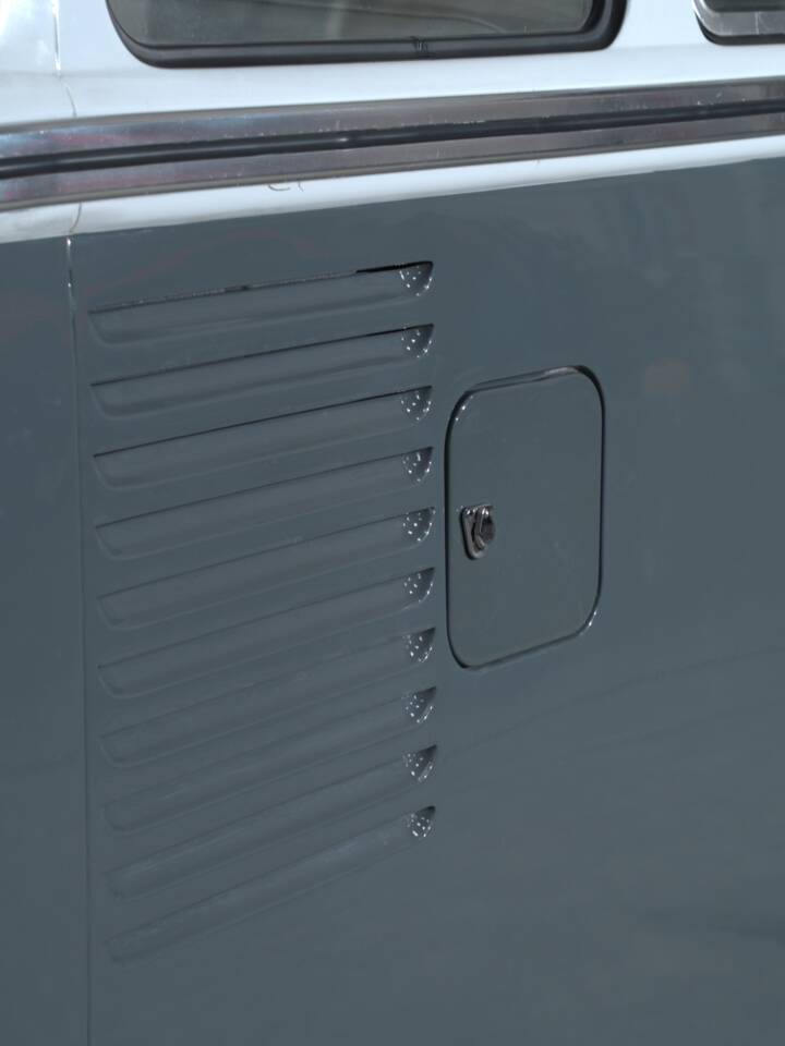 Bild 20/49 von Volkswagen T1 Brasil 1.6 (1970)