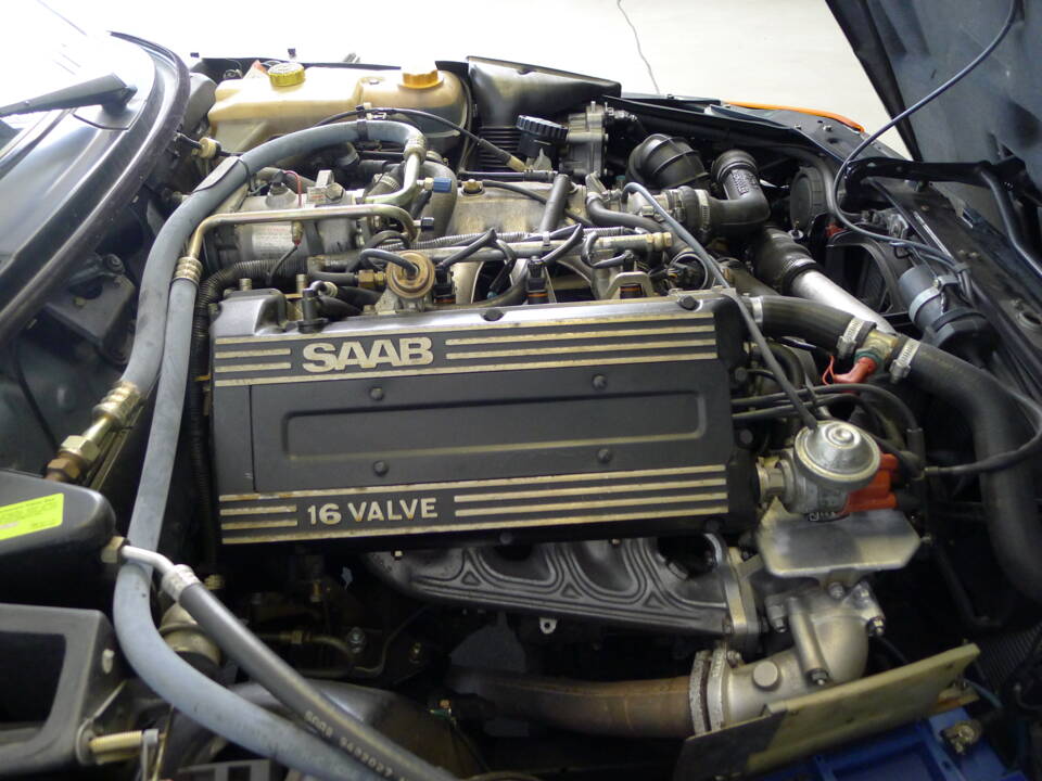 Image 11/42 of Saab 900 S (1993)