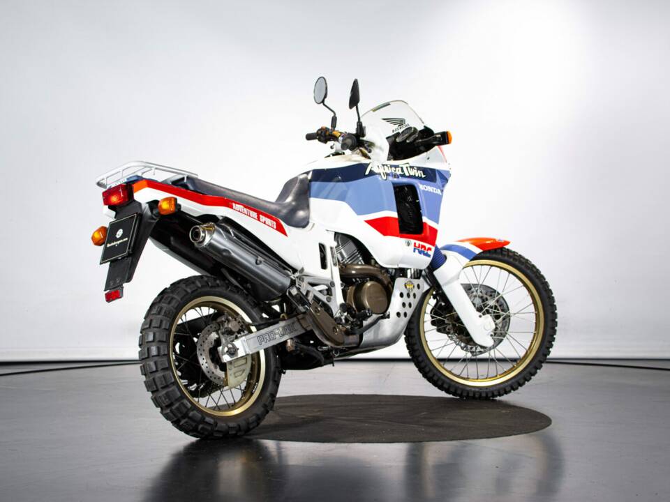 Image 4/50 de Honda XRV 650 Africa Twin (1989)