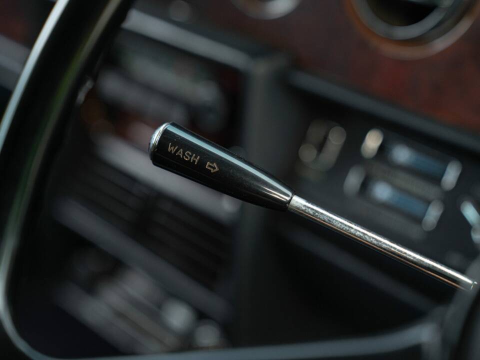 Image 44/50 of Rolls-Royce Silver Wraith II (1979)