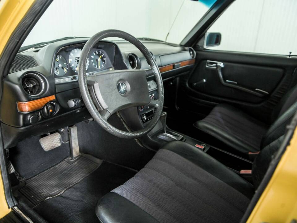 Bild 11/50 von Mercedes-Benz 300 TD Turbodiesel (1981)