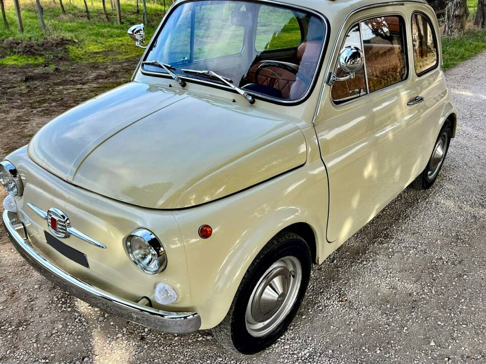 Image 29/73 of FIAT 500 F (1971)