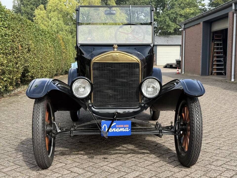 Immagine 2/13 di Ford Model T Touring (1925)