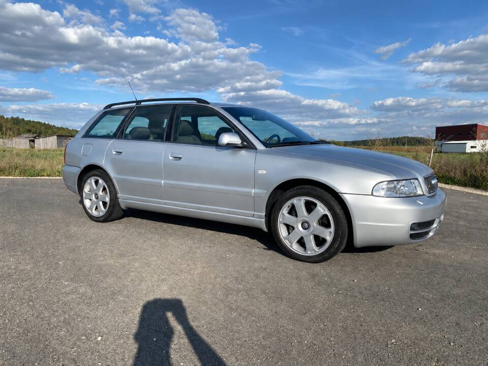 Image 49/50 of Audi S4 Avant (2001)