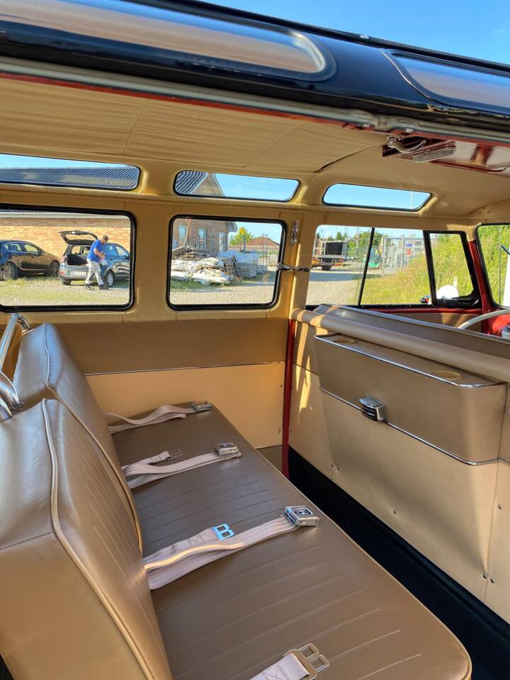 Immagine 40/61 di Volkswagen T1 Samba 1.2 (1958)