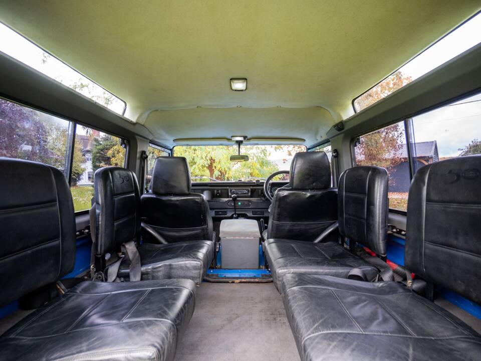 Bild 15/50 von Land Rover Defender 90 &quot;50th Anniversary&quot; (1999)