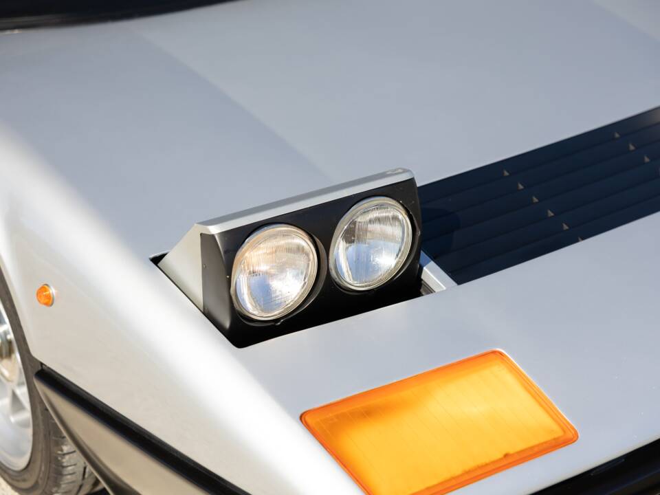 Bild 17/84 von Ferrari 512 BBi (1982)
