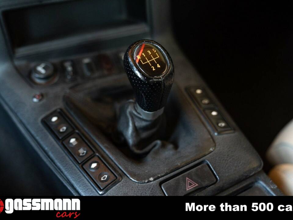 Image 15/15 of BMW 320i (2000)