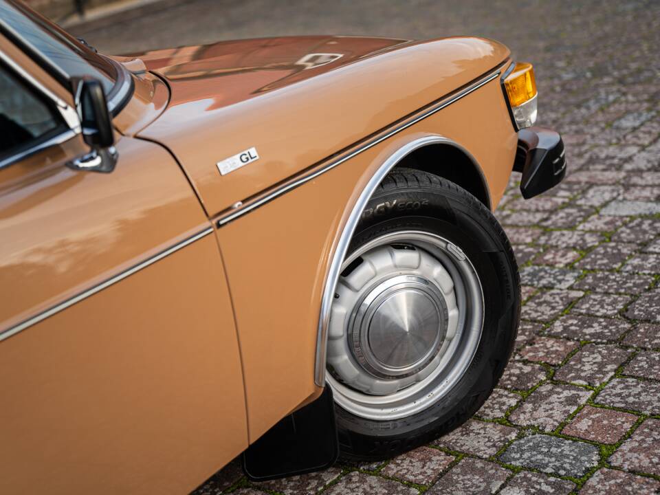 Image 2/84 de Saab 99 Combi Coupe (1976)