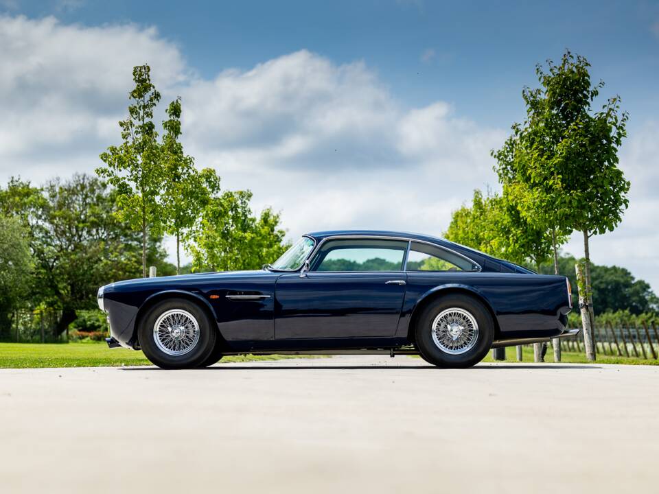 Image 35/41 of Aston Martin DB 4 GT (1959)