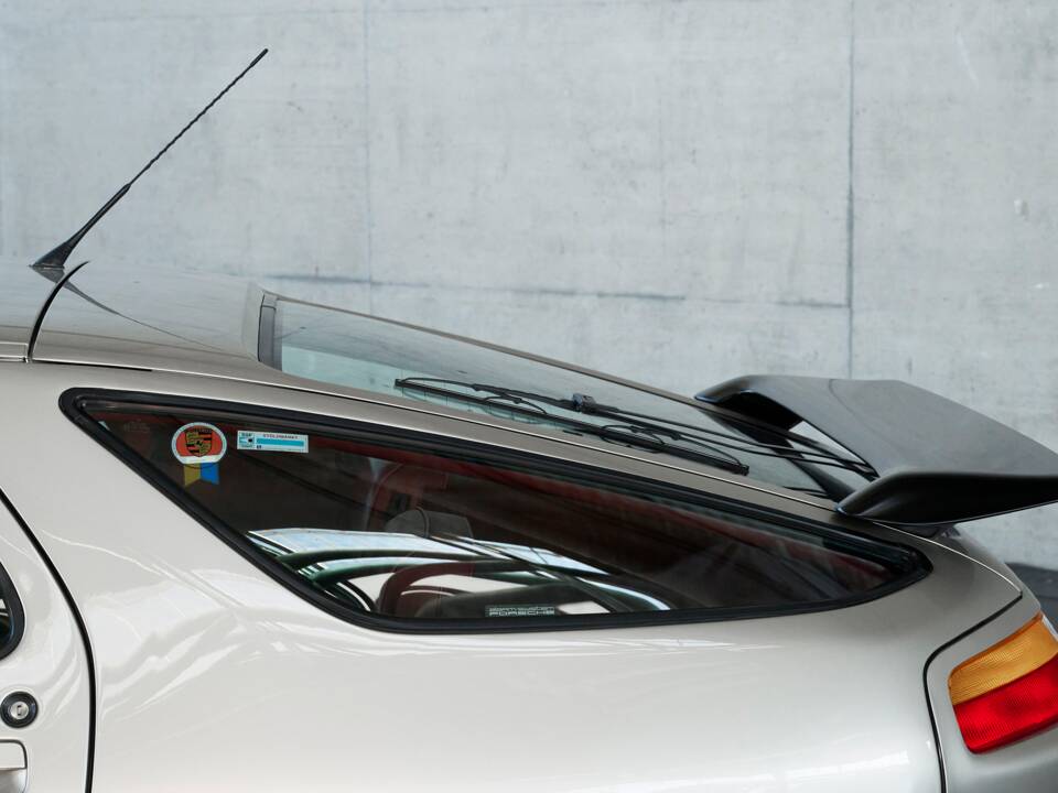 Image 7/50 of Porsche 928 GT (1989)
