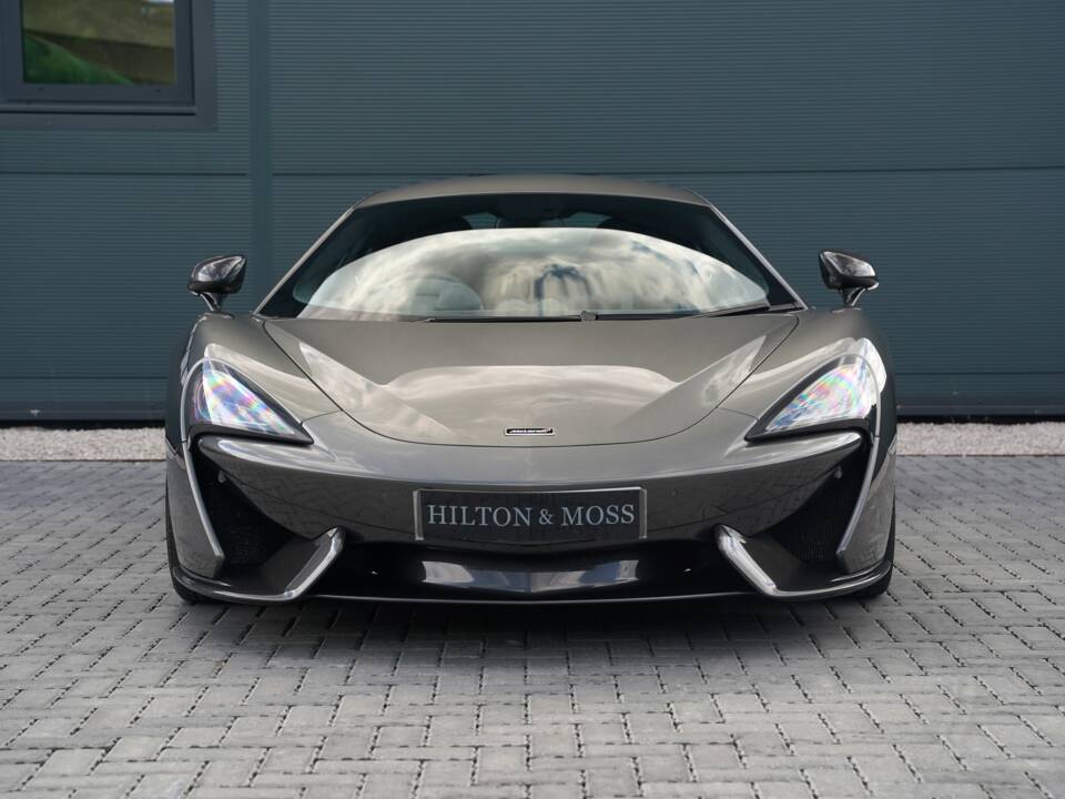 Afbeelding 7/50 van McLaren 570S (2016)
