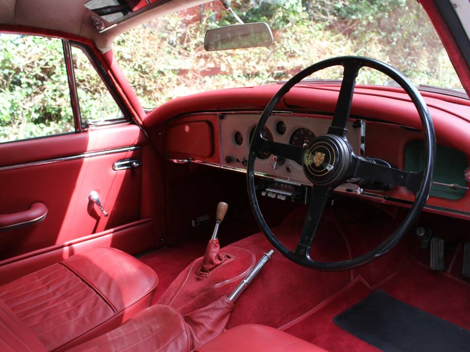 Image 8/15 de Jaguar XK 150 SE FHC (1960)