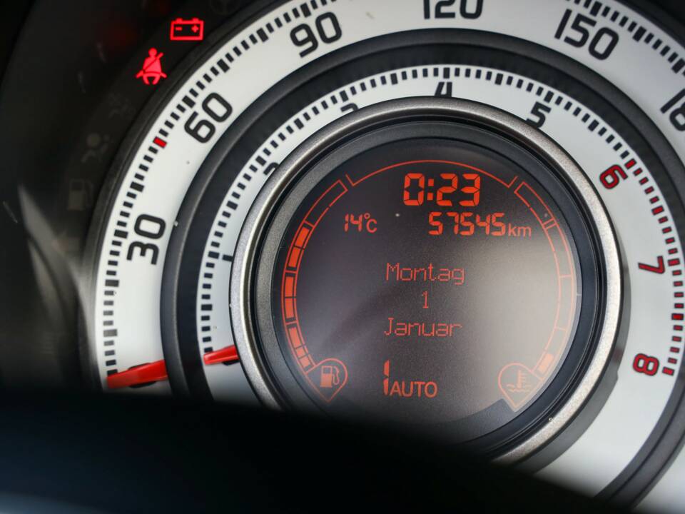 Imagen 28/50 de Abarth 695 "Edizione Maserati" (2013)