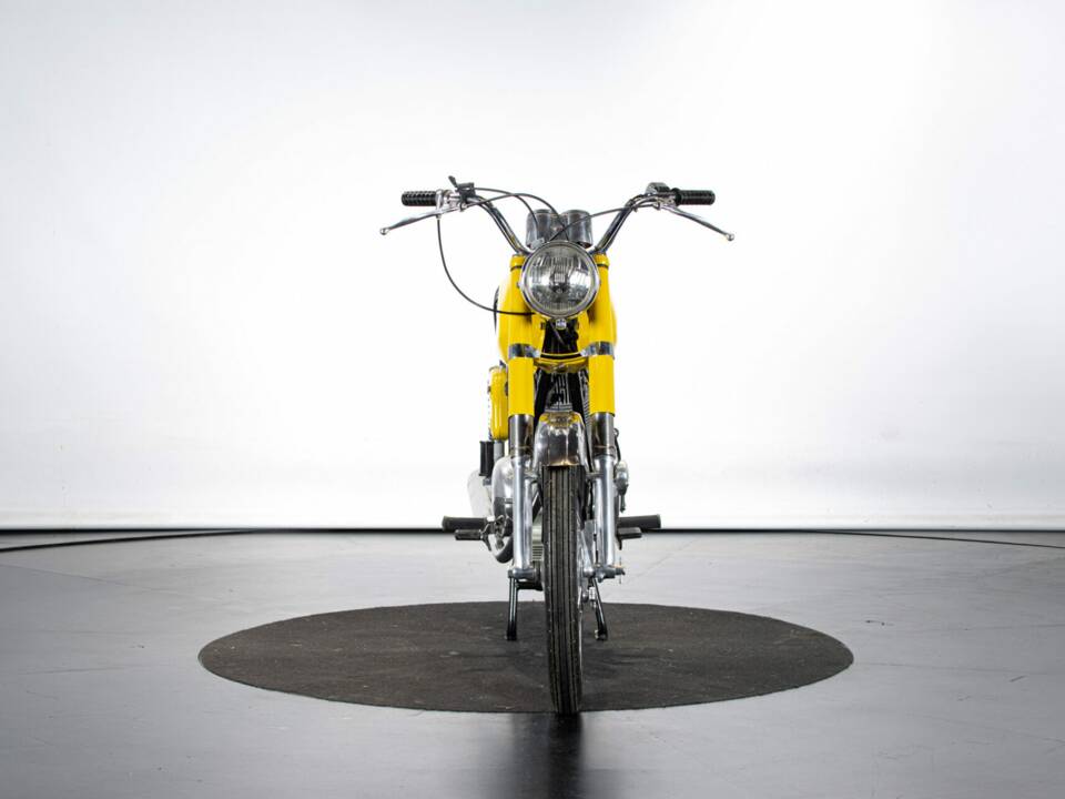 Imagen 7/50 de Gilera 150 Autostrada (1971)