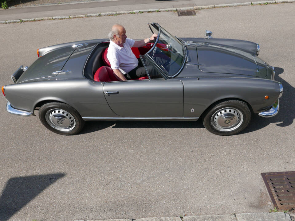 Imagen 10/68 de Alfa Romeo Giulia 1600 Spider (1964)
