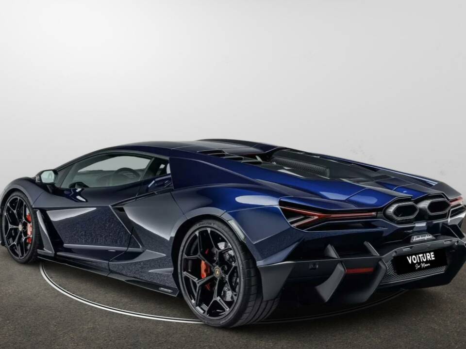 Immagine 4/15 di Lamborghini Revuelto (2024)