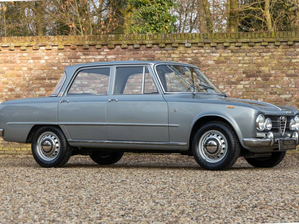 Afbeelding 40/50 van Alfa Romeo Giulia 1600 S (1968)