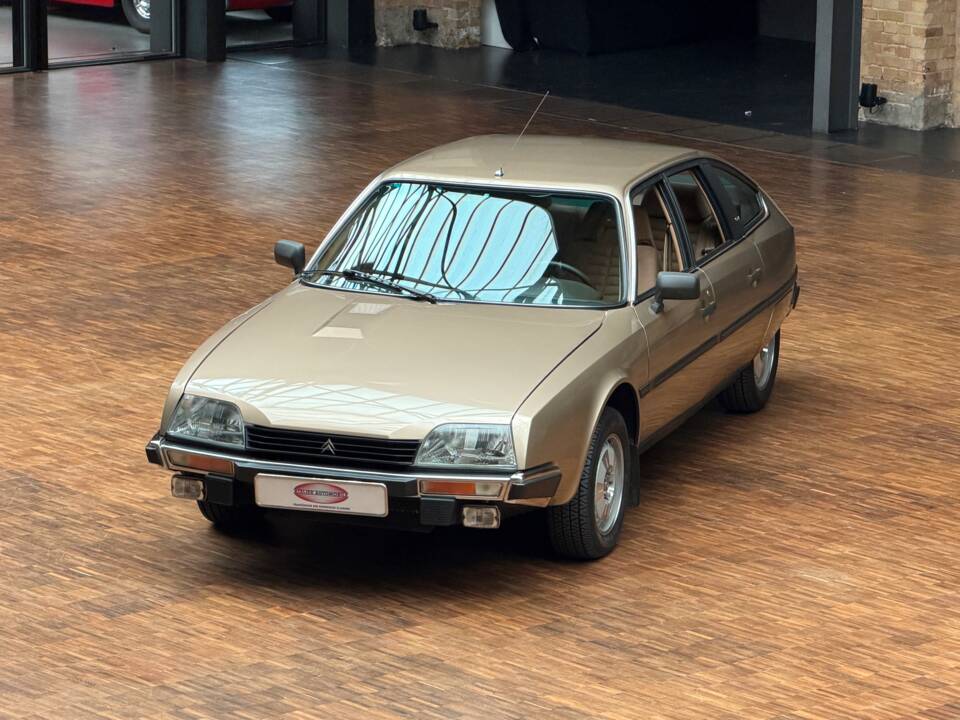 Immagine 2/43 di Citroën CX 25 GTI Turbo (1984)
