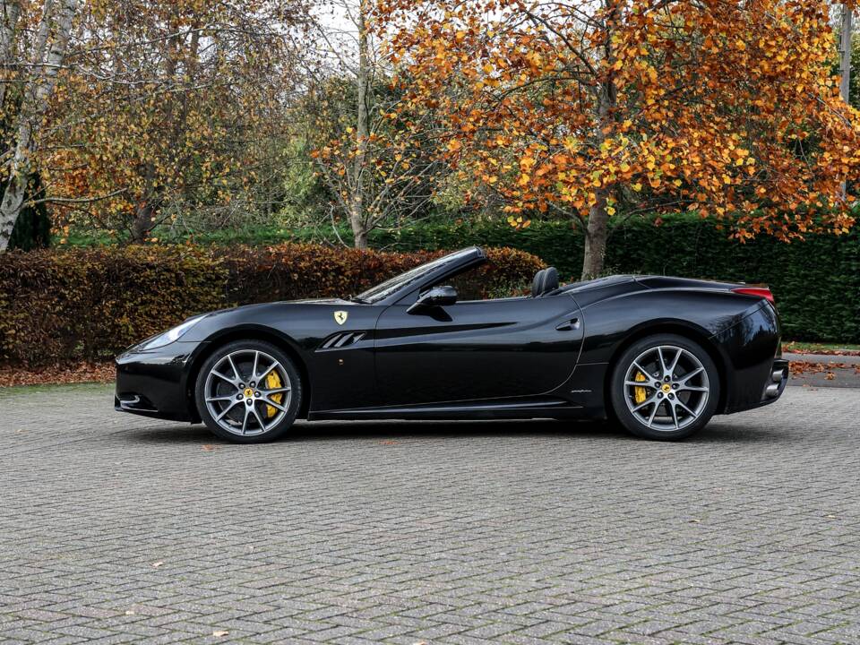 Immagine 19/36 di Ferrari California (2012)