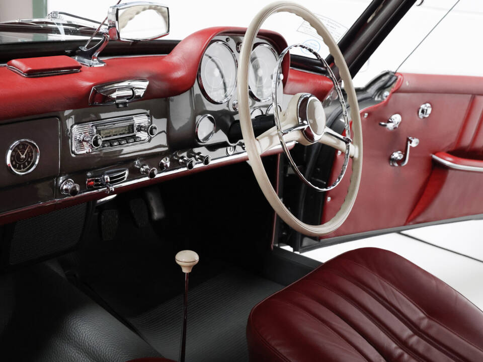 Image 12/25 of Mercedes-Benz 190 SL (1960)