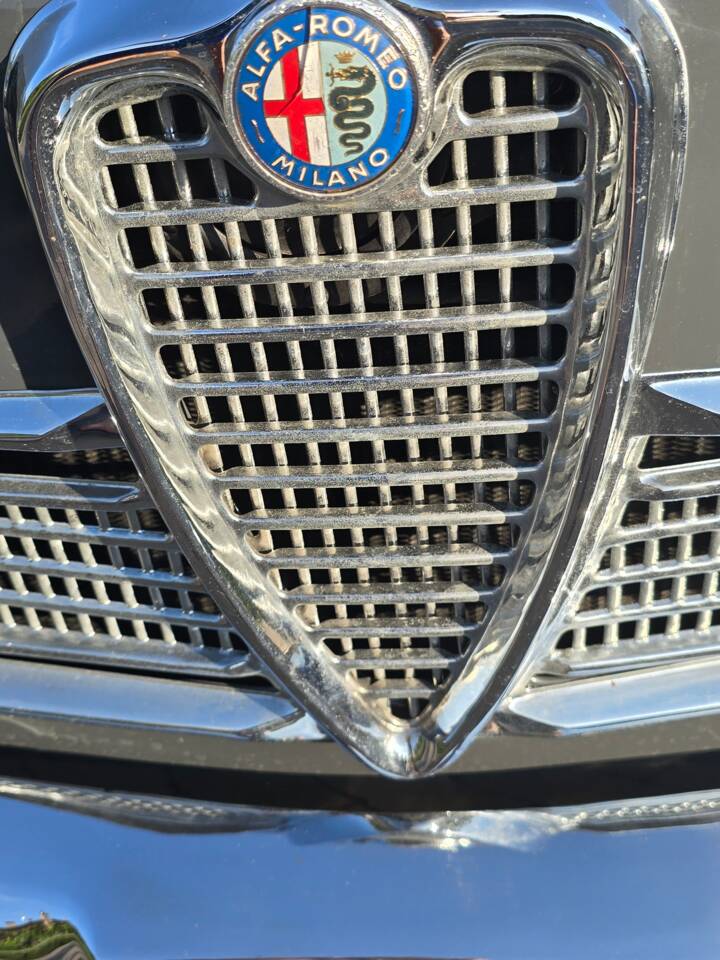 Image 35/56 of Alfa Romeo Giulietta TI (1964)