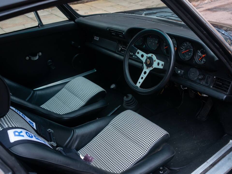 Bild 23/50 von Porsche 911 Carrera 3.2 (1988)